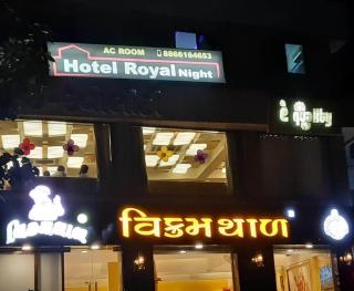 hotel royal night - Ahmedabad - 2