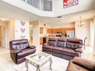 8BR Resort Home Pvt Pool BBQ - Kissimmee - 8