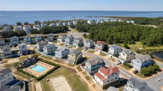 CB39, Sandy Toes- Oceanside, 4 Bedrooms, Yard, Hot Tub, Community Pool - Corolla - 7