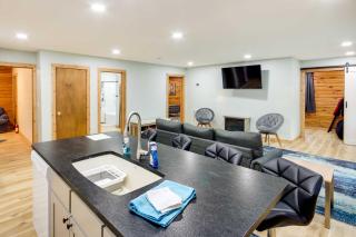 Tranquil Creekside Hideout Families Welcome! - - 3