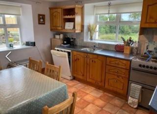 Charming 3-Bed Detached Cottage with Scenic Views - Killarney - 2