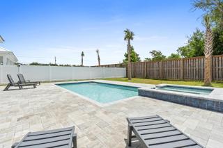 Totally Beachin Family Beach House by Panhandle Getaways - Panama City Beach - 4
