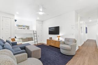 Family Tides Beach House by Panhandle Getaways - Panama City Beach - 1