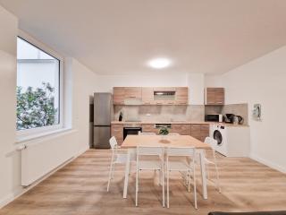 RAJ Living - City Apartment with 3 Rooms - 15 Min Messe DUS & 10 Min Old Town DUS - Düsseldorf - 8