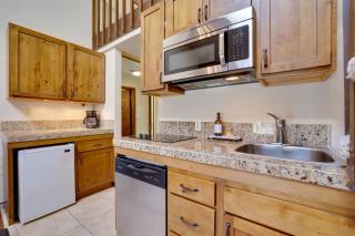 Private Balcony and Mtn Views Granby Studio! - 5