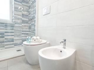 Free Parking - Elegante Casa con WiFi -SmartTv - Savona - 2
