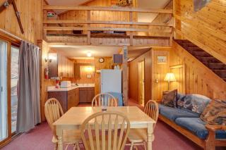 Outdoor Lovers Paradise Slope-View Cabin! - Iron River - 5