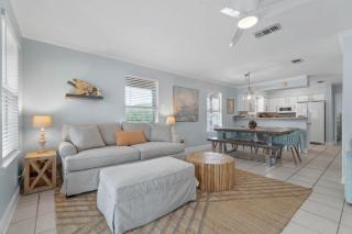 Serenity Cottage Coastal Comfort Redefined - 5