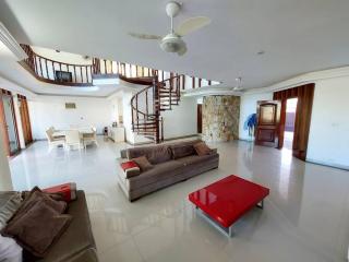 Maravilhosa casa com 5 suítes - Guarujá - 0