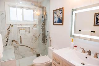Riverfront Cottage Canoe Included & Playroom Fun - Wasaga Beach - 3