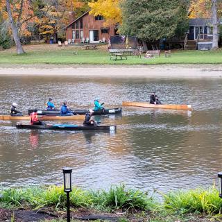 Riverfront Cottage Canoe Included & Playroom Fun - Wasaga Beach - 4