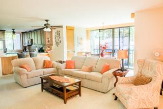 Amazing Ocean Views Over Lush Golf Course-Spacious Country Club Villas 226 - Kailua-Kona - 1