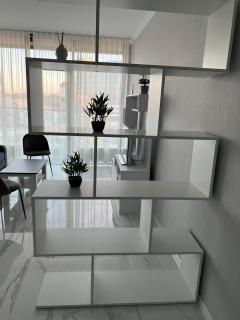 Crown Plaza Park Luxury Apartment - Chişinău - 8