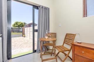 Blouberg Studio Apartments - 7