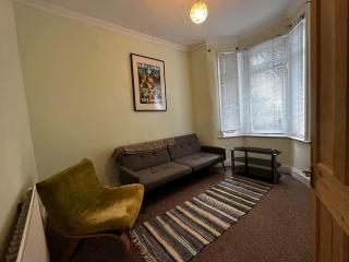 3 Bed Ground Floor Flat - Londra - 2