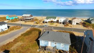 KH141, Blue Heaven- Semi-Oceanfront, 100 ft to beach access, Sun Decks - Kitty Hawk - 6