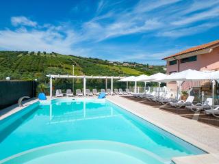 Hotel Villa Elena - 2