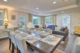 Deck, Yard and Game Room Fun-Filled Redmond Home - 9