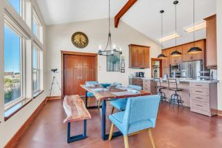 Dream Weaver House with Hot Tub and Ocean View! - Manchester - 6