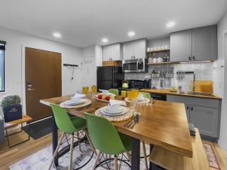 Park City Gem at Red Pine! Cozy Ski Condo with Heated Pools and Hot Tubs! B4 condo - Park City - 6