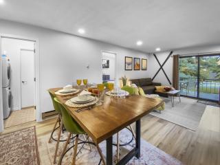 Park City Gem at Red Pine! Cozy Ski Condo with Heated Pools and Hot Tubs! B4 condo - Park City - 5