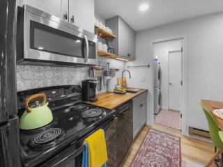 Park City Gem at Red Pine! Cozy Ski Condo with Heated Pools and Hot Tubs! B4 condo - Park City - 1