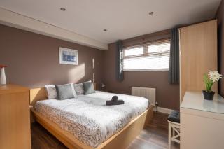 Cosy Modern City Centre 2 Bed Apartment - Belfast - 4