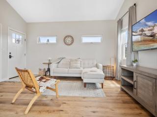 A4609b- Sunset Cliffs Dream Apartment - San Diego - 2