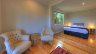 Castaway Cottage - 2