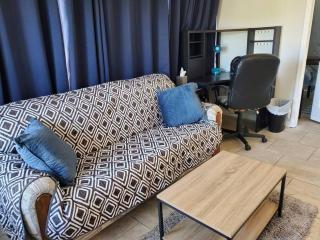 3 Bed, 2 Bath, Waterfront, Dock, Large Driveway - Tavares - 4