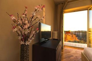 Sunny & Updated Flat with Panoramic city view 50m from M4 Stop - Milan - 8