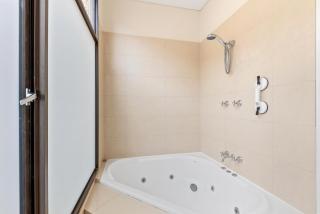 KING44 - King Charming - Fremantle - 4