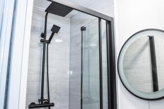 Lush Lodge -Home away in Telford, For Contractors, families, group of friends, Long Term Stays - Telford - 3