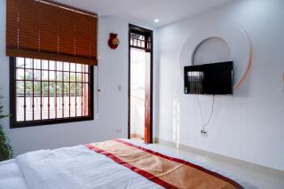 Sibling House - Hue - 1
