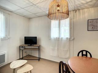 Charmant T2 avec Wi-Fi, ascenseur, proche Thermes et centre-ville, idéal pour curistes, animaux acceptés - FR-1-451-178 - Lamalou-les-Bains - 2