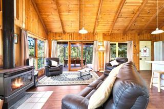 HILLSIDE HOUSE - Apollo Bay - 6