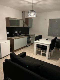 Travel Suites Ezeiza- 5 pax- Centro Eze- Shoppings a 8 min - Ezeiza - 3
