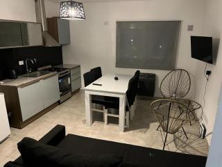 Travel Suites Ezeiza- 5 pax- Centro Eze- Shoppings a 8 min - Ezeiza - 2