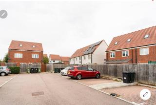 Dartford Terrace Lakefront - 2