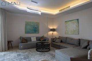 Cairo Festival Elegant 3BR Apartment - 8