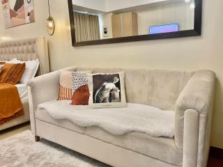 Cozy Place @ Venice Luxury Residences - Manila - 6