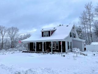 16LV Beautifully decorated country home 20 minutes from Bretton Woods, Cannon and Franconia Notch! - Bethlehem - 0
