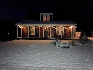 16LV Beautifully decorated country home 20 minutes from Bretton Woods, Cannon and Franconia Notch! - Bethlehem - 8