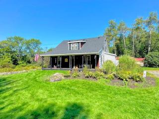16LV Beautifully decorated country home 20 minutes from Bretton Woods, Cannon and Franconia Notch! - Bethlehem - 7