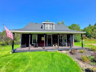 16LV Beautifully decorated country home 20 minutes from Bretton Woods, Cannon and Franconia Notch! - Bethlehem - 6