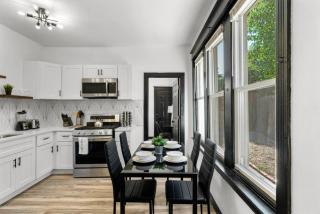 Modern City Luxury Home with Ample Parking in Charming Philly! - Philadelphie - 0