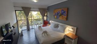Elephant Lake Hotel - St Lucia - 8