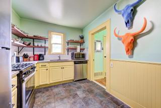 Canary Cottage-brighten your stay-central NW OKC - Oklahoma City - 9