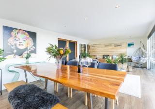 Chalon - A quirky hideaway on the river for 2 - 9