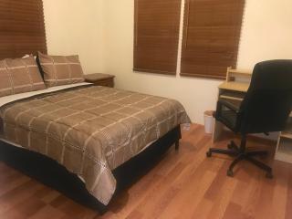 House Rooms & RV Rooms Near LAX - Los Angeles - 1